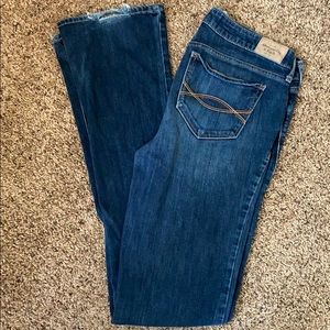 Abercrombie & Fitch “The A&F Skinny Boot” 28W 35L